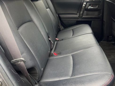 Used 2018 Toyota 4Runner TRD Off-Road Premium AWD/4WD image 14
