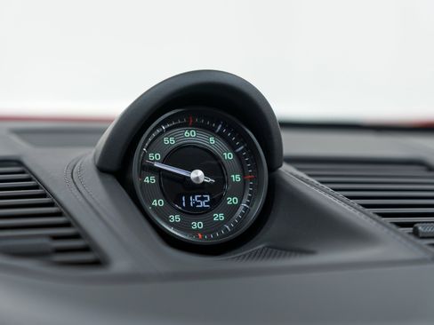 Used 2025 Porsche 911 Turbo S image 28