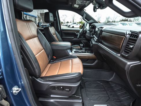 Used 2024 Chevrolet Silverado 1500 High Country w/ Technology Package image 33