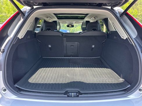 Used 2024 Volvo XC60 B5 Core image 15