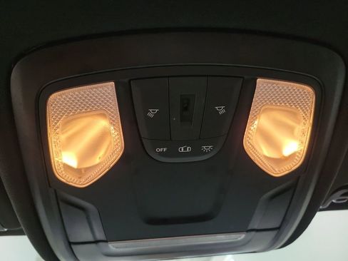 Used 2023 RAM 1500 Big Horn AWD/4WD image 40