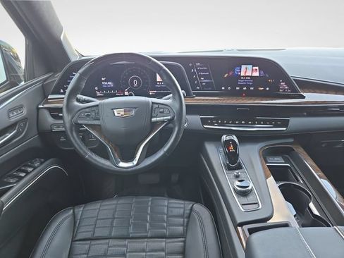 Used 2023 Cadillac Escalade Sport Platinum RWD image 10