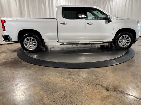 Used 2025 Chevrolet Silverado 1500 LTZ w/ LTZ Premium Package AWD/4WD image 6