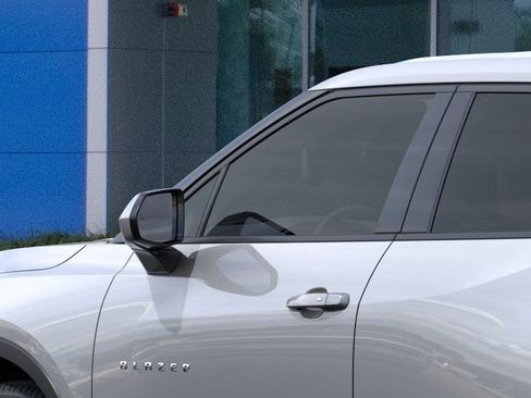 New 2025 Chevrolet Blazer LT w/ Driver Confidence Package image 12