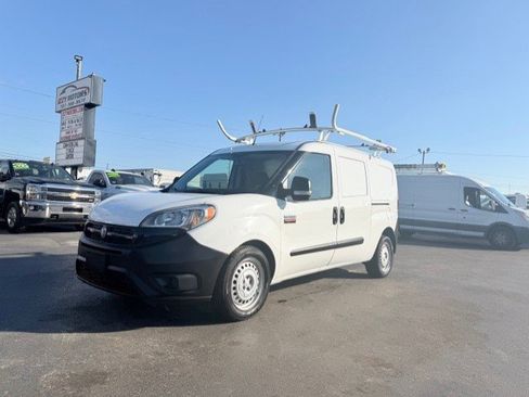 Used 2018 RAM ProMaster City Tradesman image 2