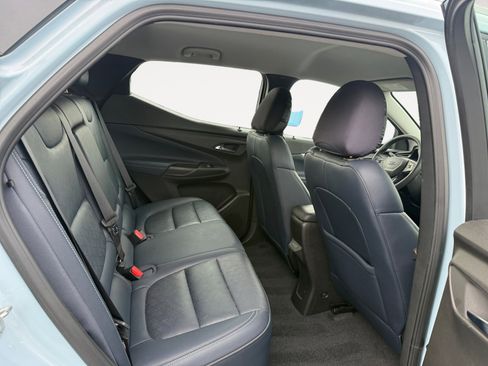 Used 2023 Chevrolet Bolt EUV LT w/ Convenience Package image 18