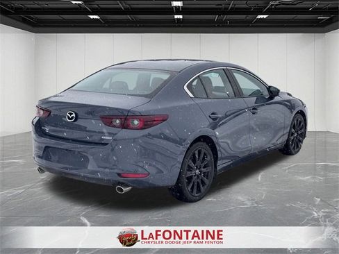 Used 2025 MAZDA MAZDA3 s image 5