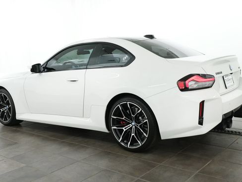 Used 2025 BMW M2 w/ Lighting Package RWD image 4