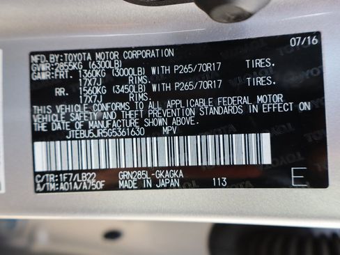 Used 2016 Toyota 4Runner SR5 image 39