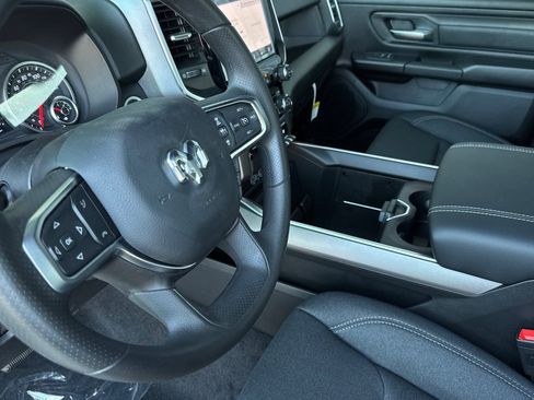 New 2026 RAM 1500 Express AWD/4WD image 9