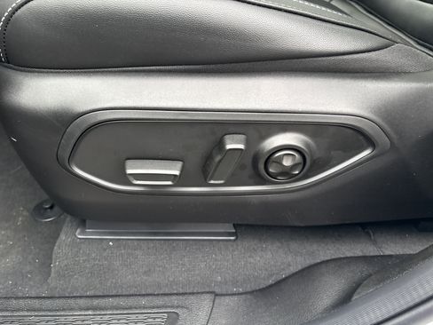 New 2025 Jeep Grand Cherokee L Limited image 18