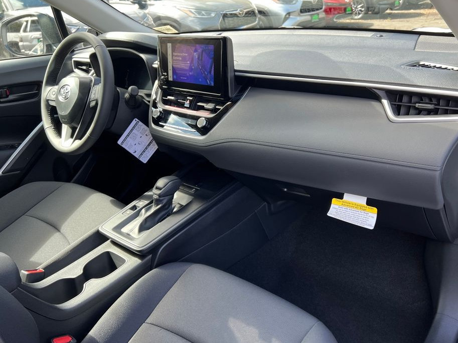 New 2026 Toyota Corolla Cross LE FWD image 17