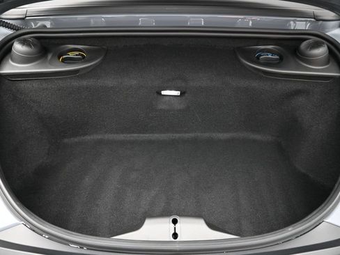 Certified 2024 Porsche 718 Boxster RWD image 31