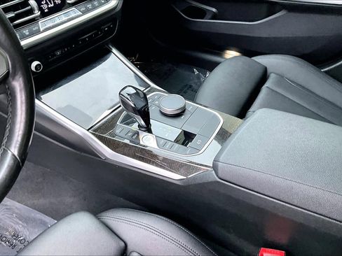 Used 2021 BMW 330i Sedan w/ M Sport Package image 15