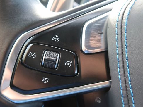 Used 2021 Chevrolet Corvette Stingray Premium Conv w/ Z51 Performance Package image 25