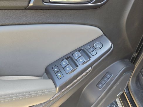 Used 2020 Chevrolet Tahoe LT AWD/4WD image 12