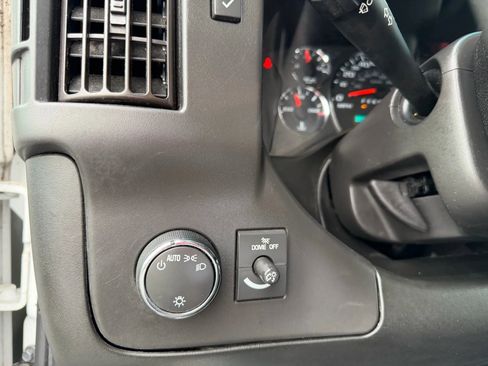 Used 2020 Chevrolet Express 2500 w/ Driver Convenience Package image 14