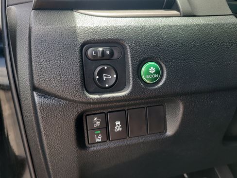 Used 2022 Honda Pilot Sport image 31