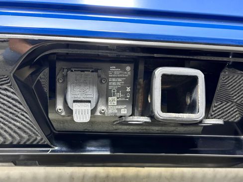 Used 2025 Volkswagen Atlas SEL Premium R-Line AWD/4WD image 32