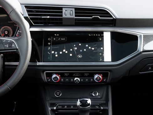 New 2025 Audi Q3 2.0T Premium Plus image 13