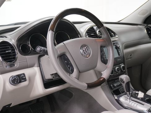 Used 2015 Buick Enclave Leather image 9