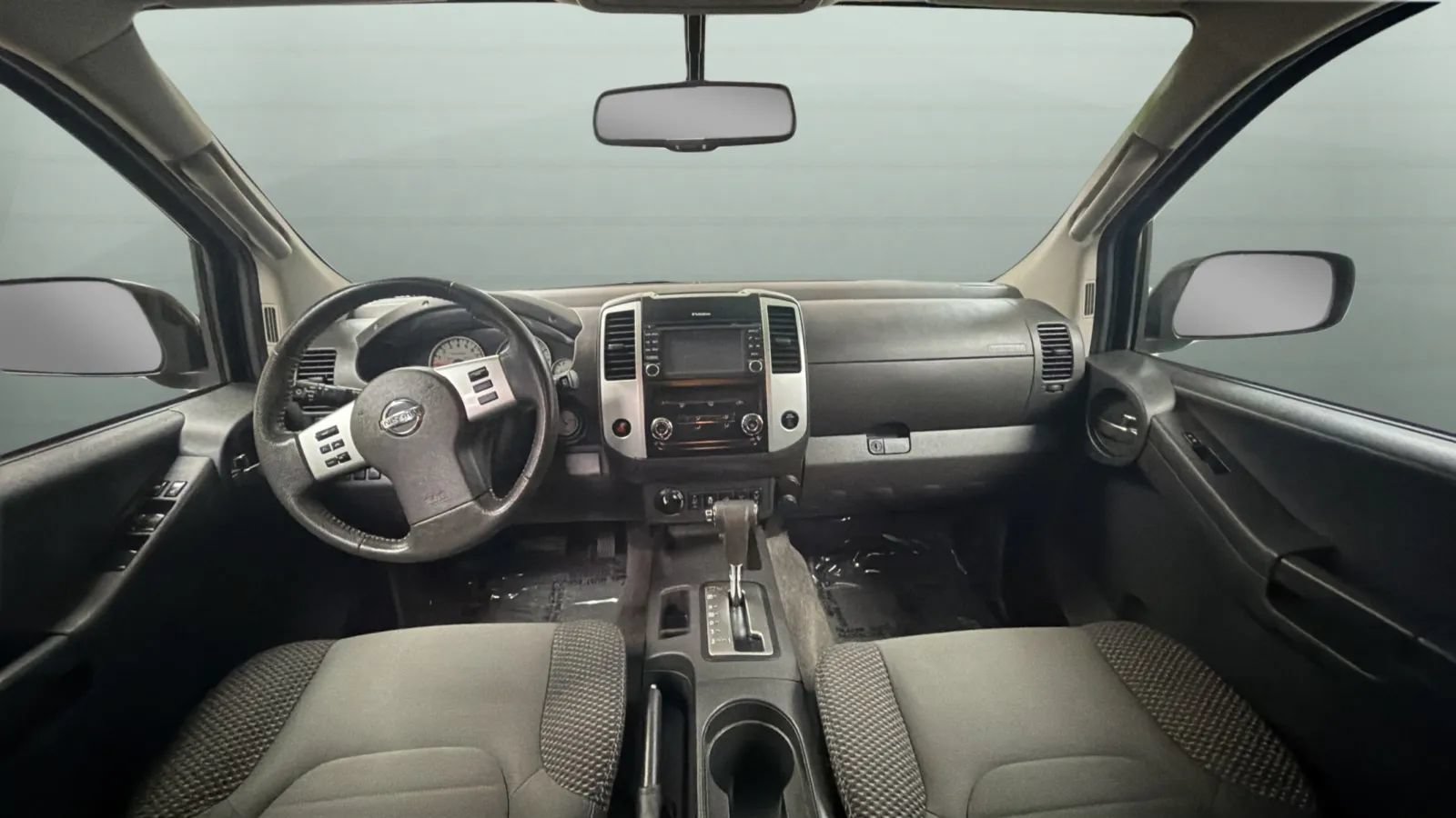 Used 2015 Nissan Xterra PRO-4X w/ Nevada Tow Package AWD/4WD image 9