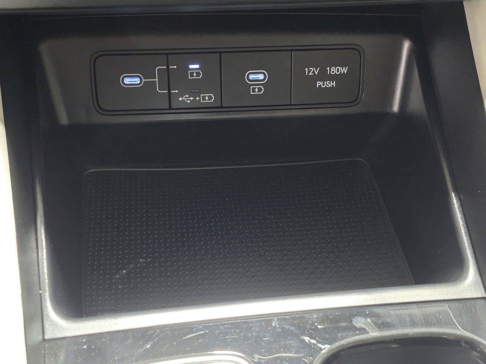 Certified 2025 Hyundai Tucson SE FWD image 28
