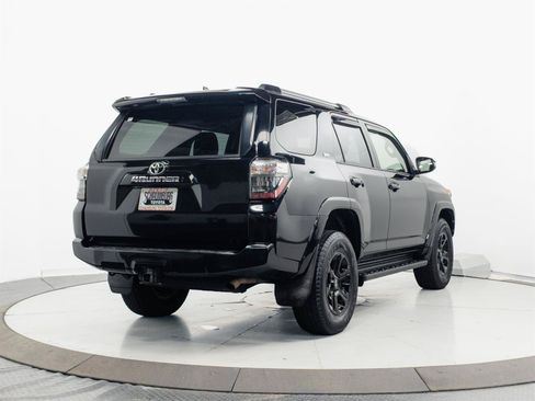 Used 2020 Toyota 4Runner SR5 Premium AWD/4WD image 11