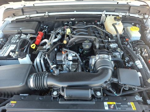 Used 2022 Jeep Wrangler Unlimited Sport image 27