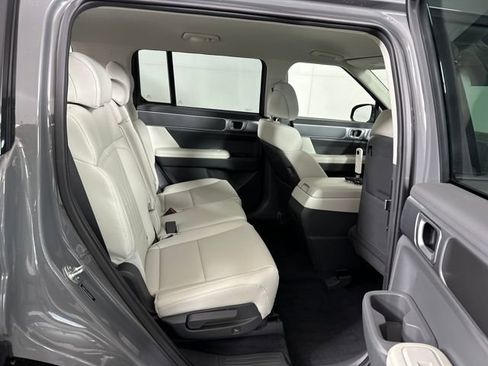 Used 2024 Hyundai Santa Fe SEL image 27