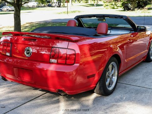Used 2006 Ford Mustang GT Premium RWD image 8