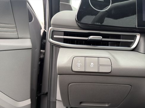 Used 2024 Hyundai Elantra SEL w/ Convenience Package image 14