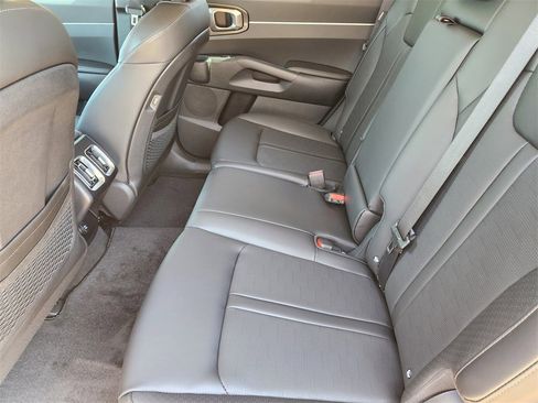 New 2026 Kia Sorento S image 19