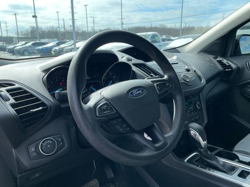 Used 2018 Ford Escape SE image 13