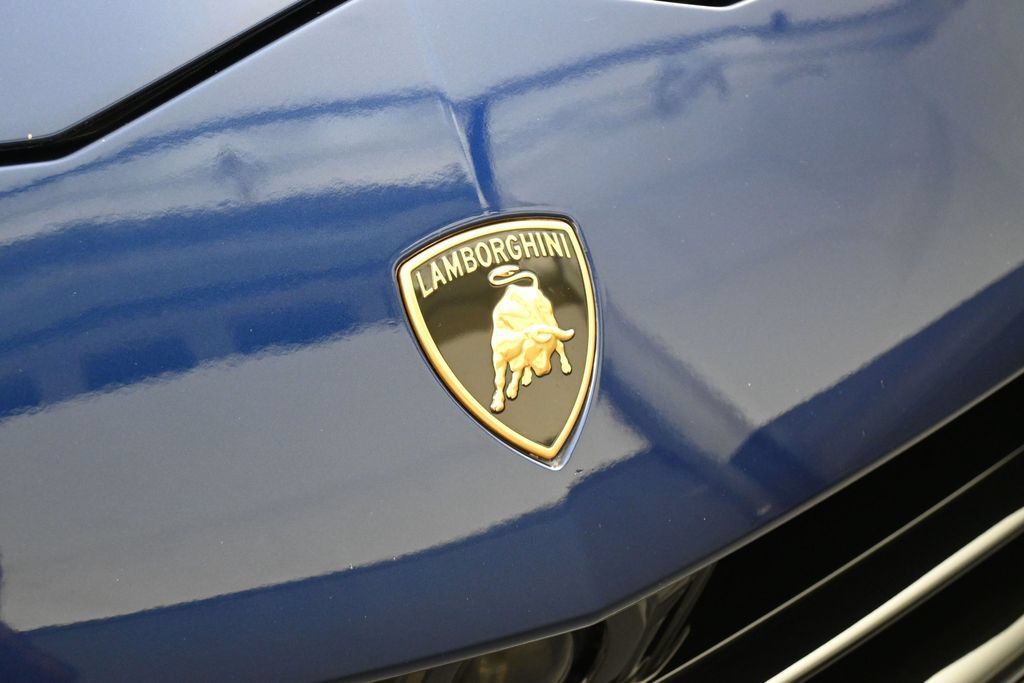 Used 2023 Lamborghini Urus S AWD/4WD image 13