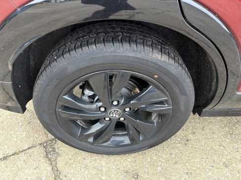 Used 2024 Buick Encore GX Sport Touring image 12
