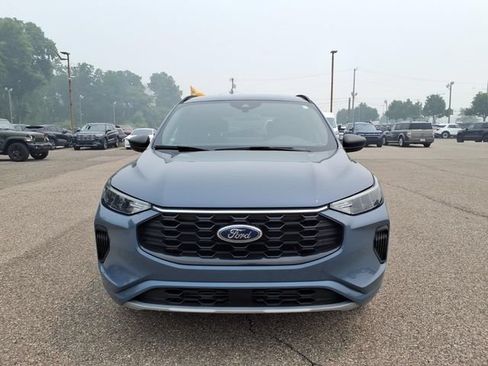 Certified 2023 Ford Escape ST-Line w/ Tech Pack #1 AWD/4WD image 2
