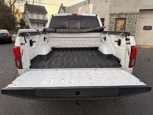 Used 2018 Ford F150 Lariat image 23