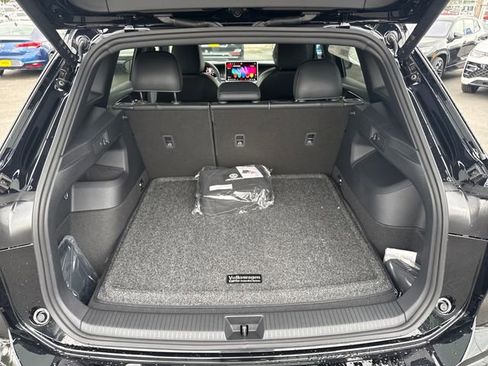 New 2026 Volkswagen Tiguan SE R-Line AWD/4WD image 14