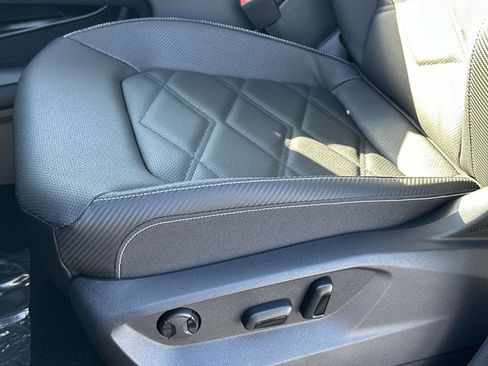 New 2026 Volkswagen Atlas Cross Sport SE image 18