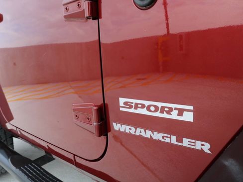 Used 2010 Jeep Wrangler Rubicon w/ PWR Convenience Group AWD/4WD image 66