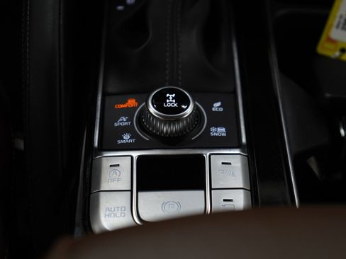 Used 2022 Kia Telluride SX w/ SX Prestige Package AWD/4WD image 25