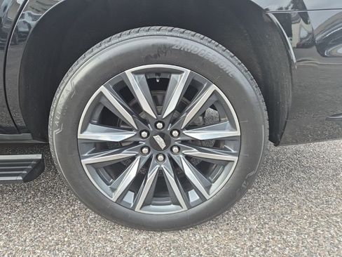 Used 2021 Cadillac Escalade Sport w/ Driver Assist Tech Package image 16