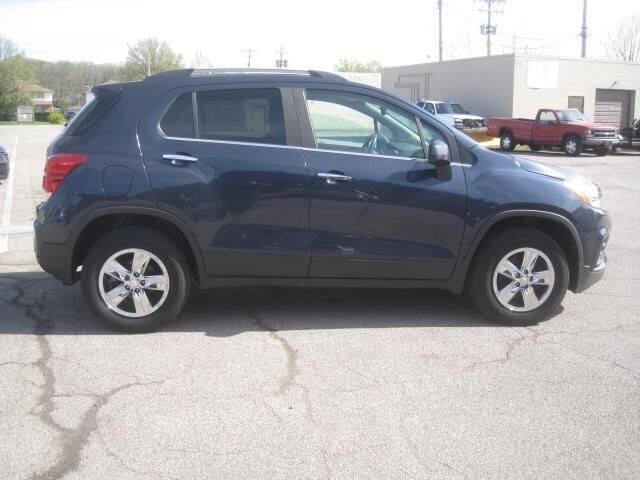 Used 2018 Chevrolet Trax LT w/ LT Convenience Package AWD/4WD image 4