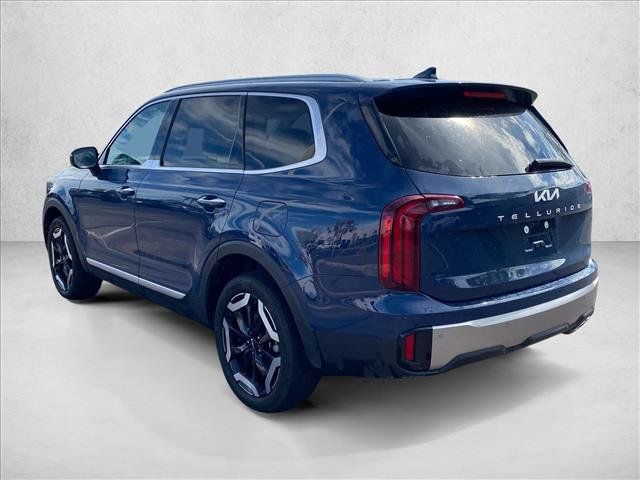 Used 2025 Kia Telluride S FWD image 7