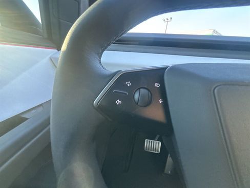 Used 2024 Tesla Cybertruck AWD Crew Cab image 25