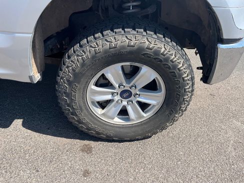 Used 2015 Ford F150 XLT AWD/4WD image 19