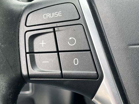 Used 2016 Volvo XC60 T5 Premier image 24