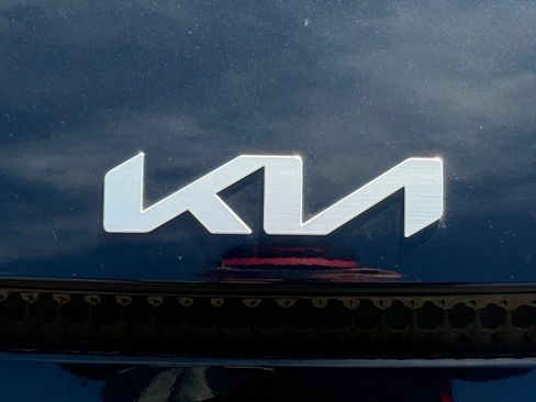 Used 2024 Kia EV6 Light AWD/4WD image 22