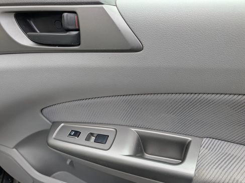 Used 2010 Subaru Forester 2.5X image 14